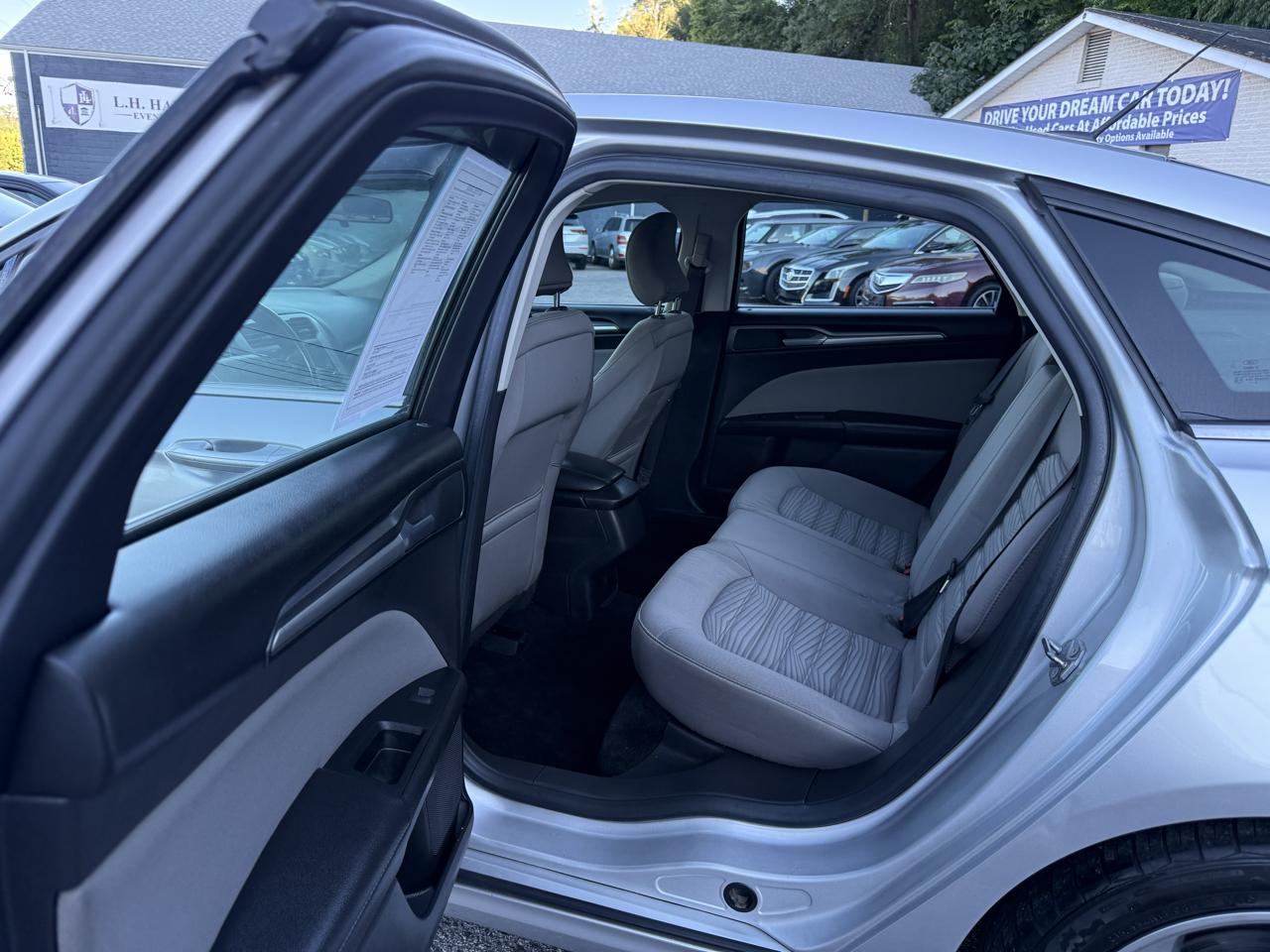 Ford Fusion 4dr Sdn S FWD 2016