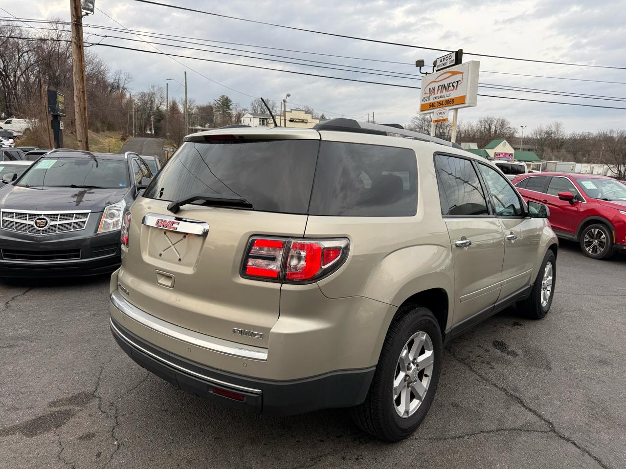 GMC Acadia AWD 4dr SLE w/SLE-2 2015