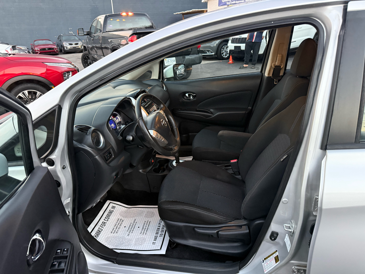 Nissan Versa Note SV CVT 2018