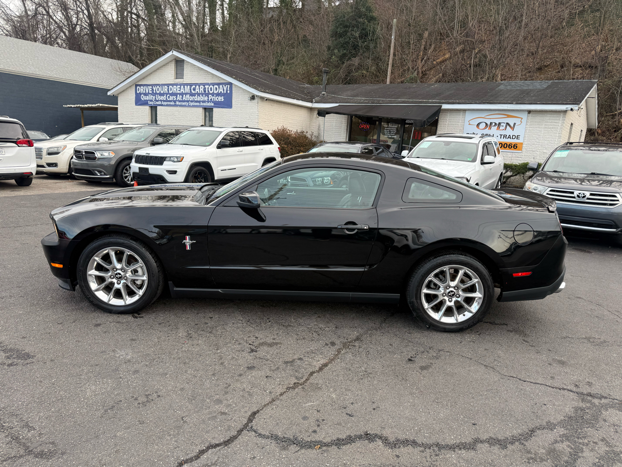 Ford Mustang 2dr Cpe V6 2011