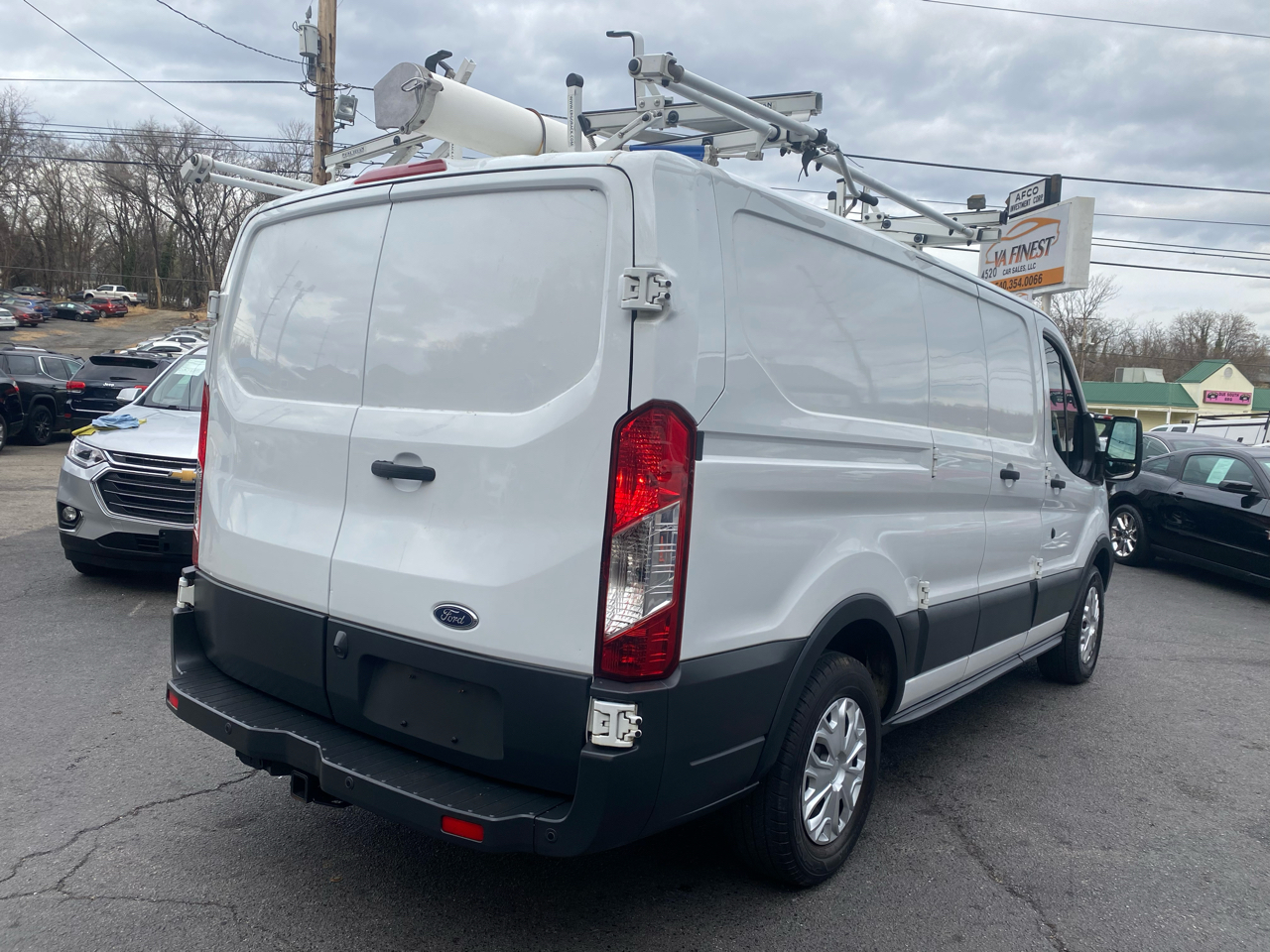 Ford Transit Cargo Van T-150 130" Low Rf 8600 GVWR Swing-Out RH Dr 2016