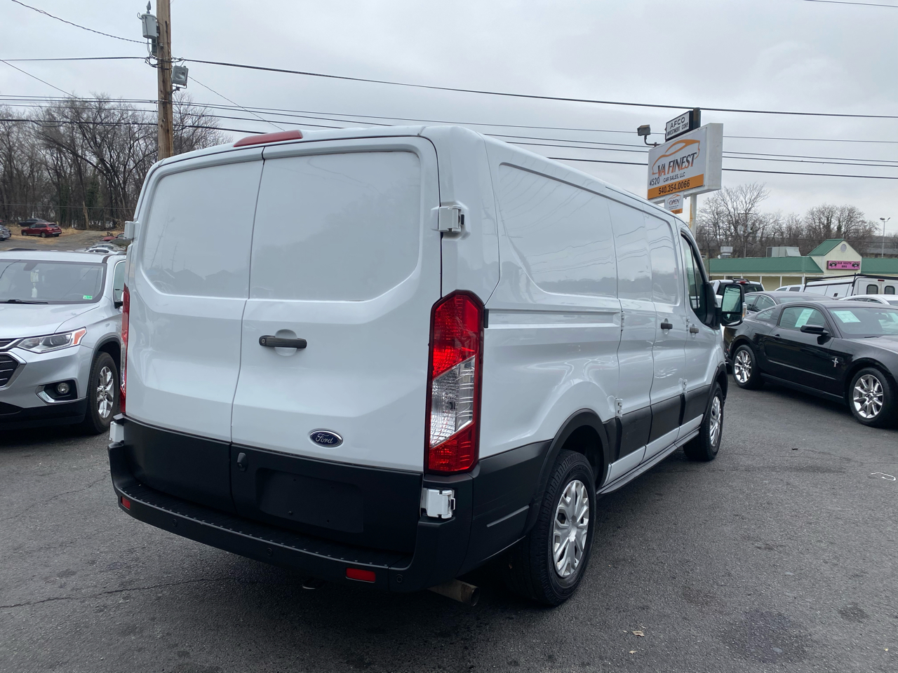 Ford Transit Cargo Van T-150 130" Low Rf 8670 GVWR RWD 2021