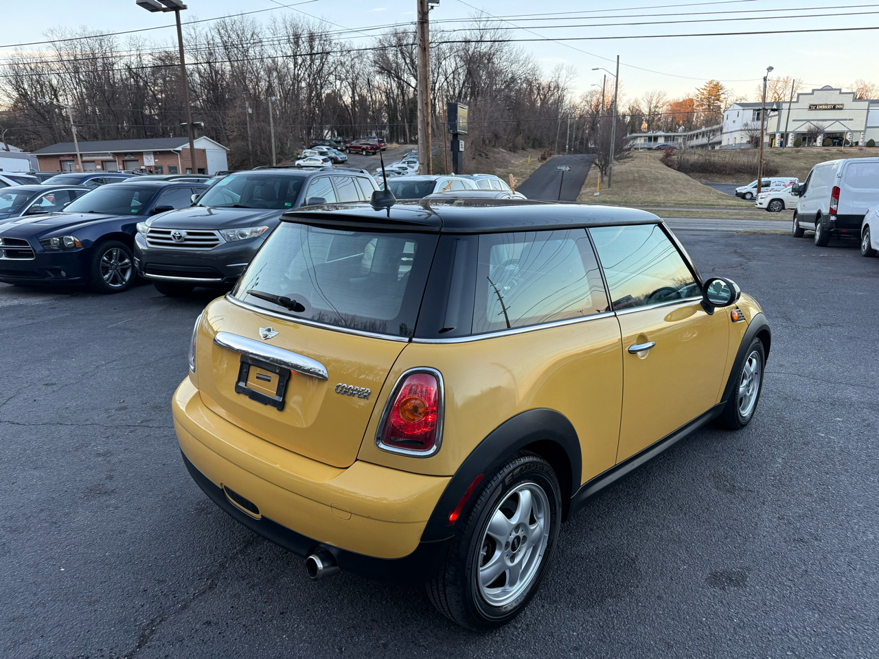 MINI Cooper Hardtop 2dr Cpe 2009