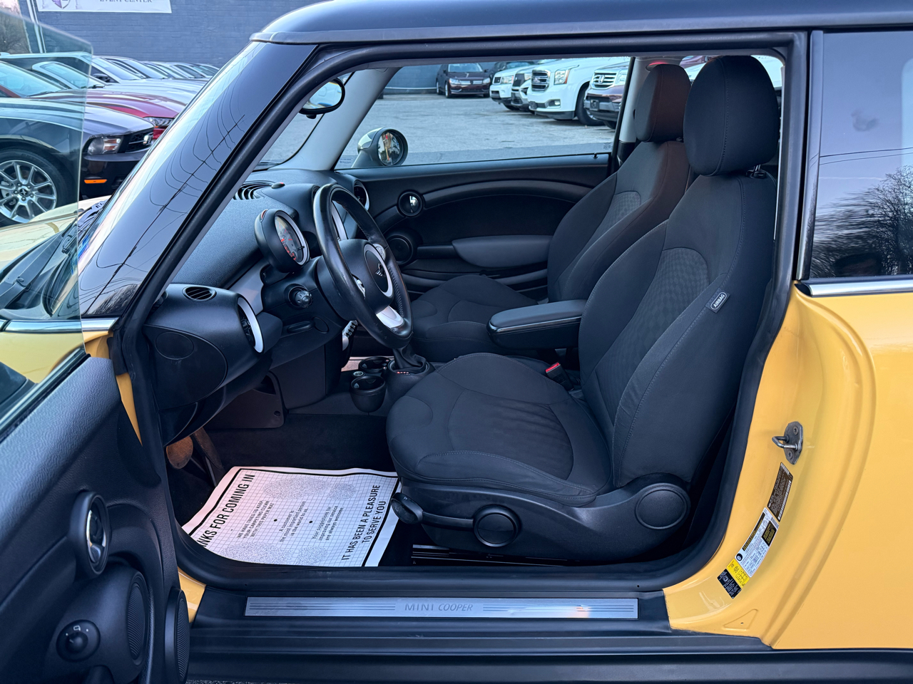 MINI Cooper Hardtop 2dr Cpe 2009