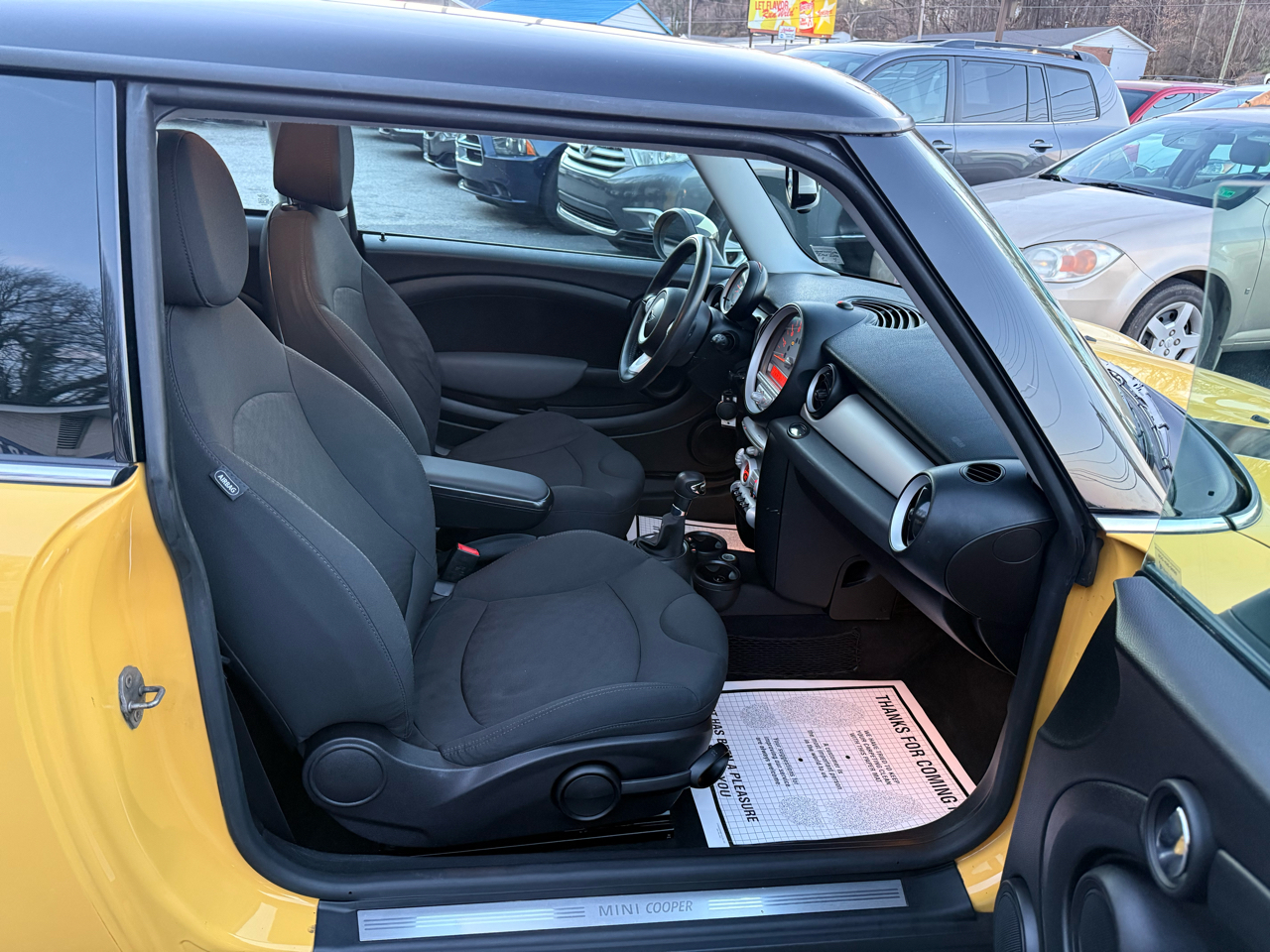 MINI Cooper Hardtop 2dr Cpe 2009