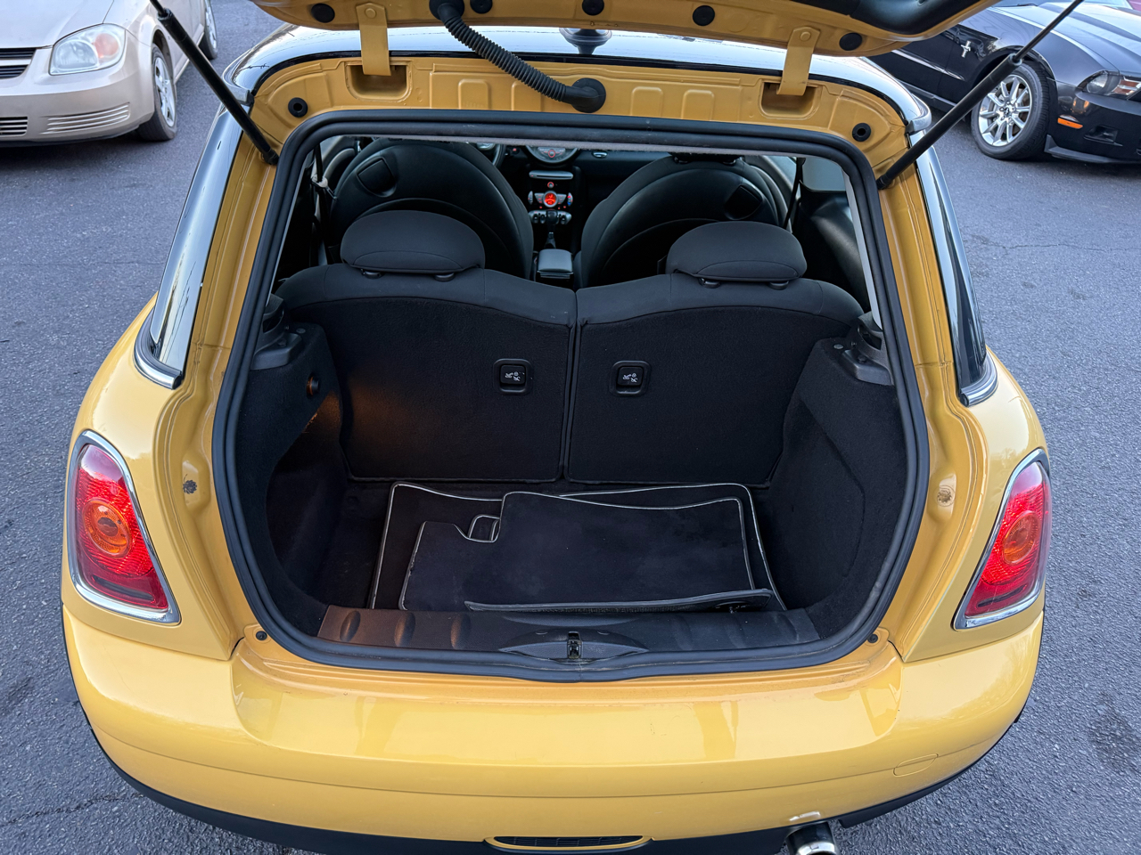 MINI Cooper Hardtop 2dr Cpe 2009