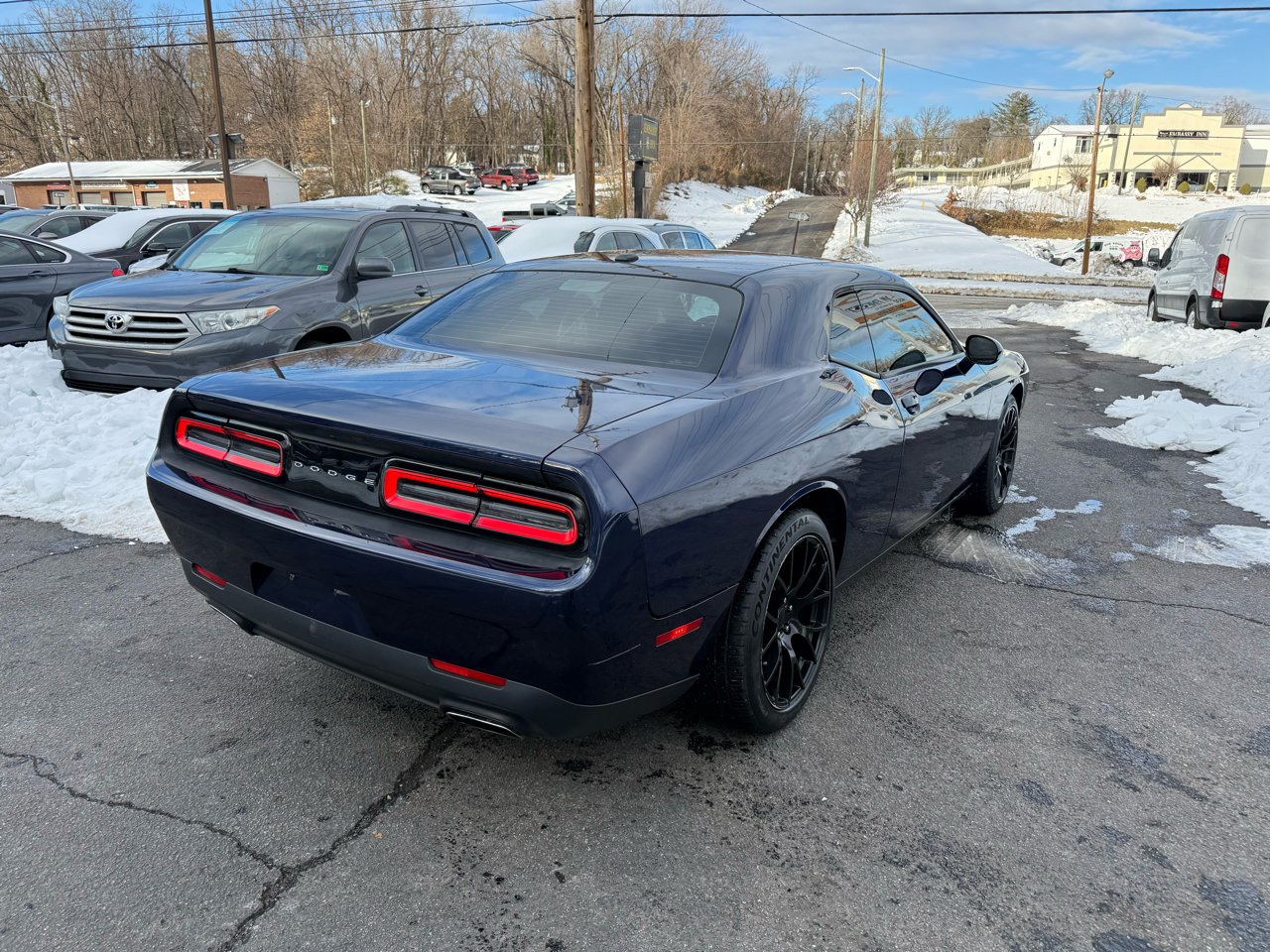 Dodge Challenger 2dr Cpe SXT 2016