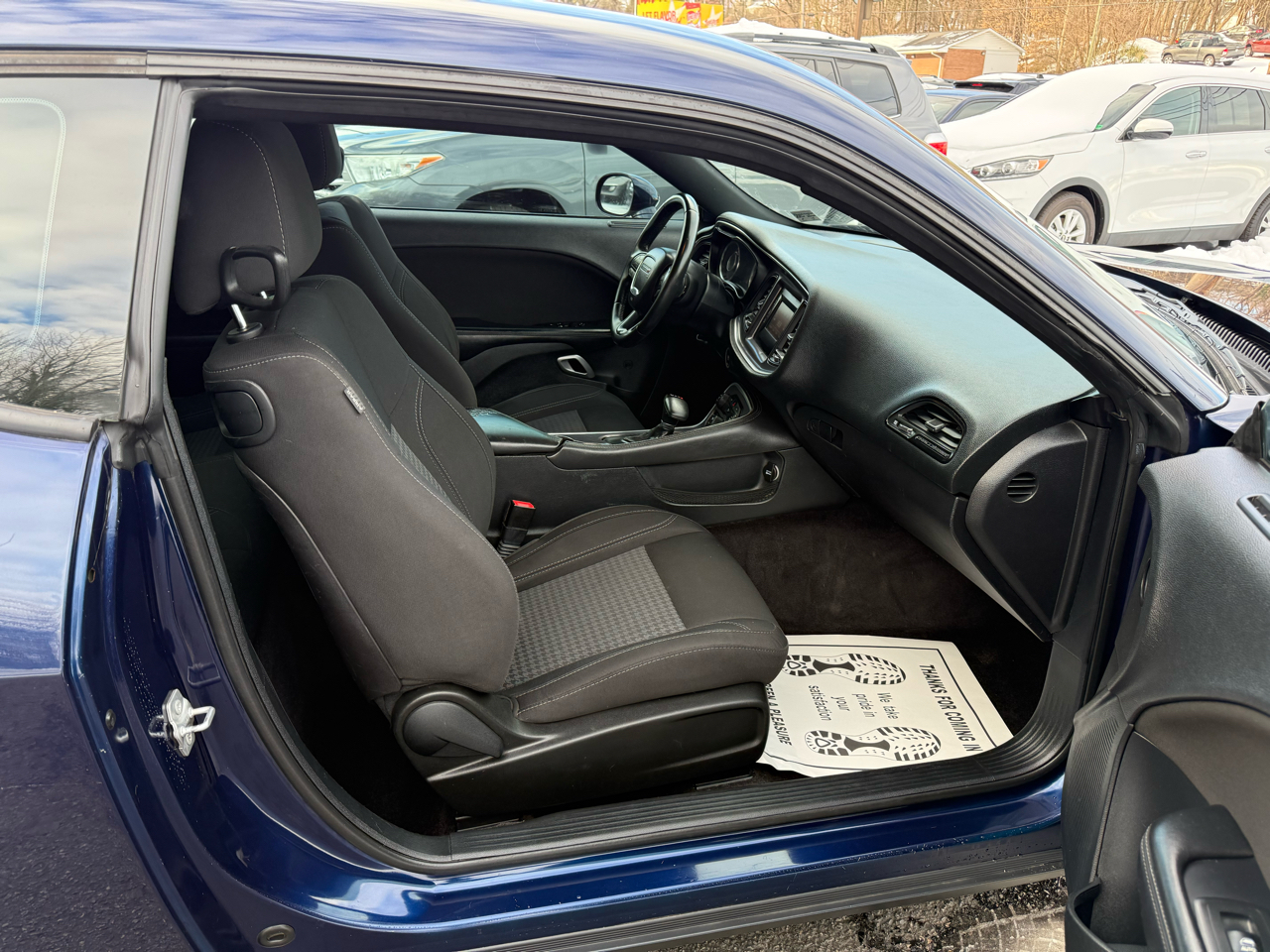 Dodge Challenger 2dr Cpe SXT 2016