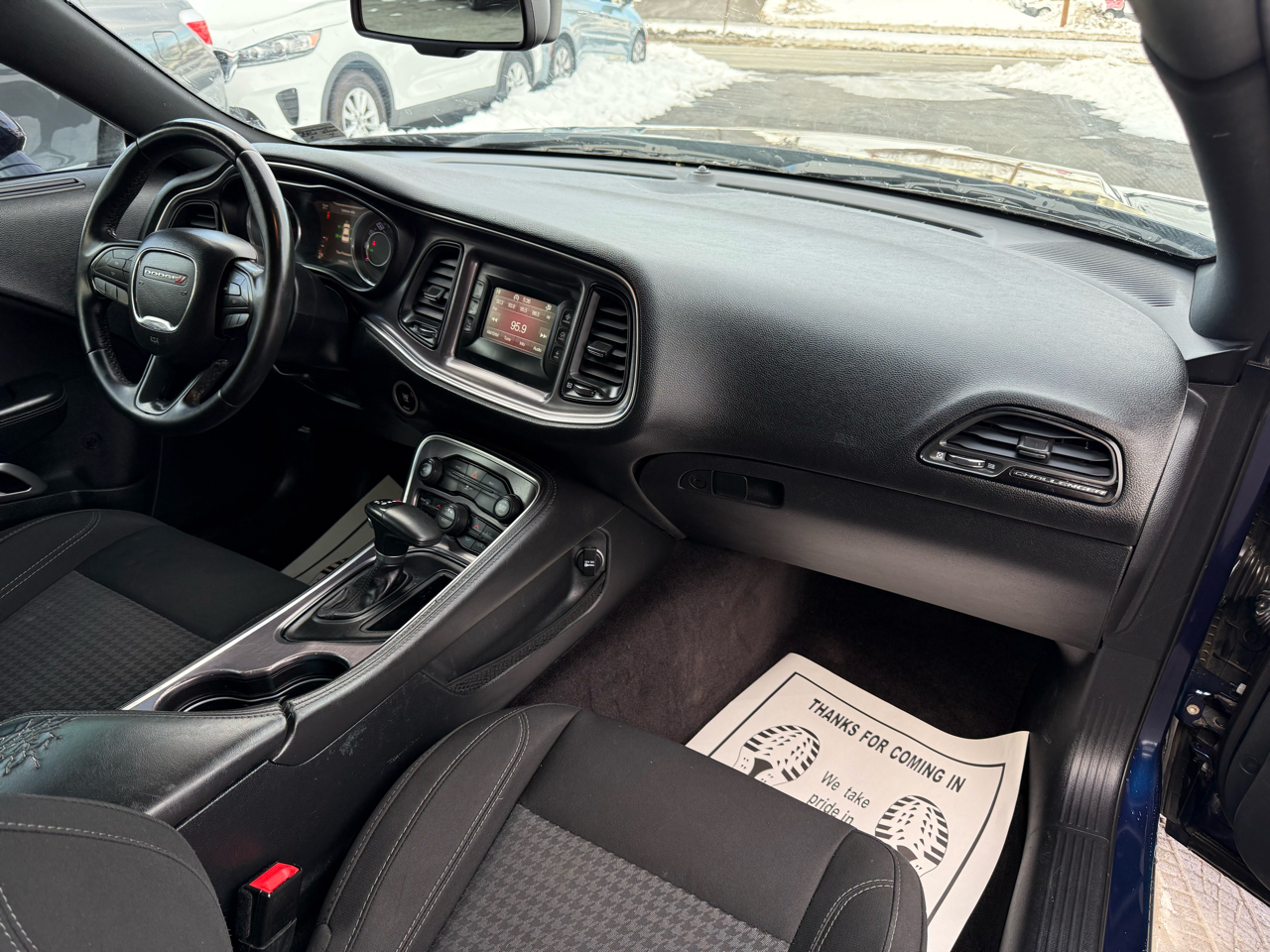 Dodge Challenger 2dr Cpe SXT 2016