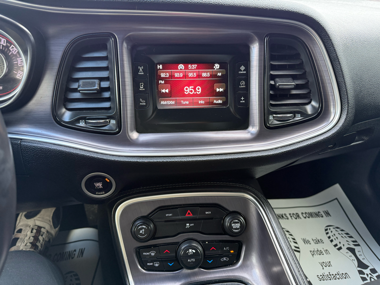 Dodge Challenger 2dr Cpe SXT 2016