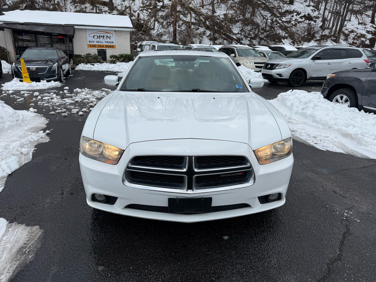 Dodge Charger 4dr Sdn SXT Plus RWD 2013