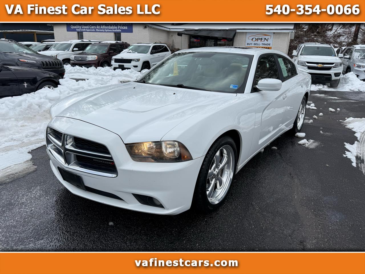2013 Dodge Charger 4dr Sdn SXT Plus RWD