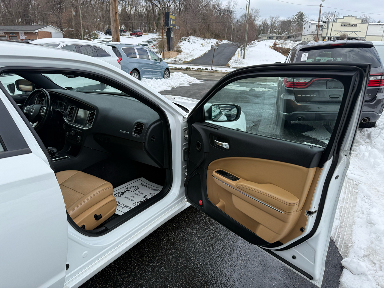 Dodge Charger 4dr Sdn SXT Plus RWD 2013