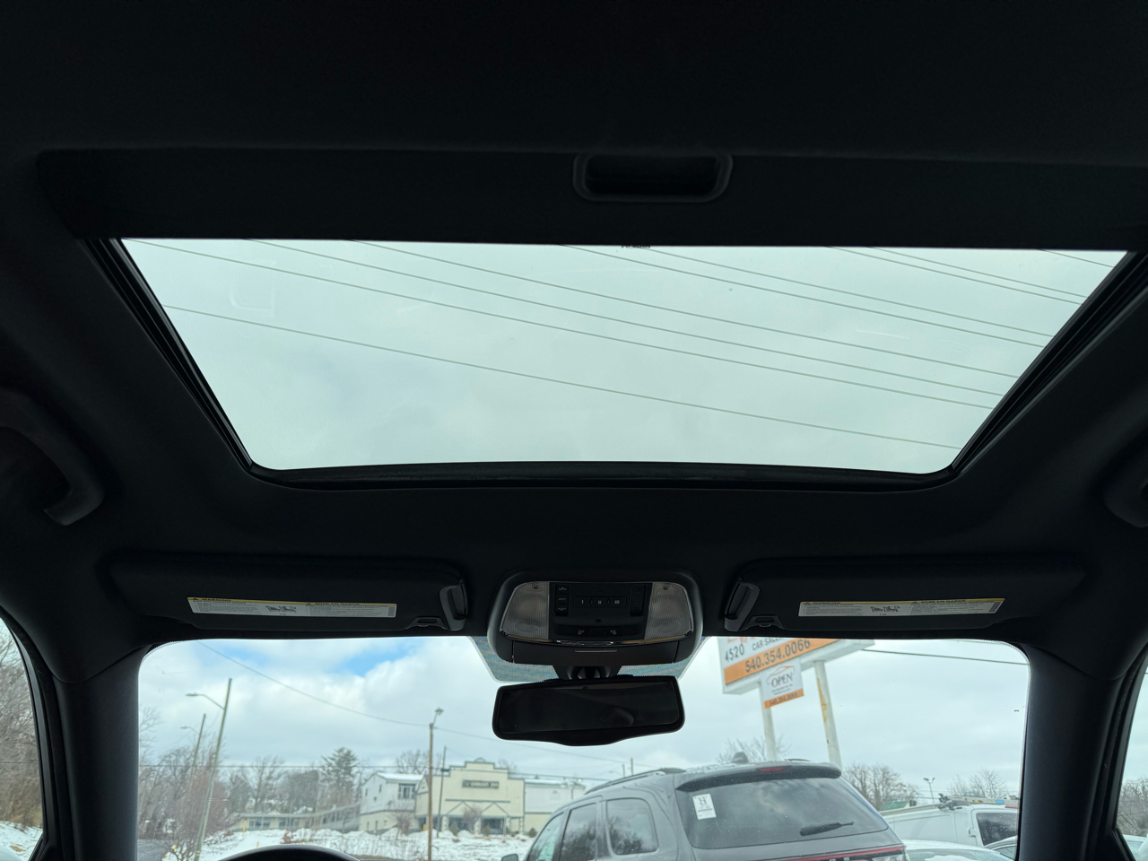 Dodge Charger 4dr Sdn SXT Plus RWD 2013