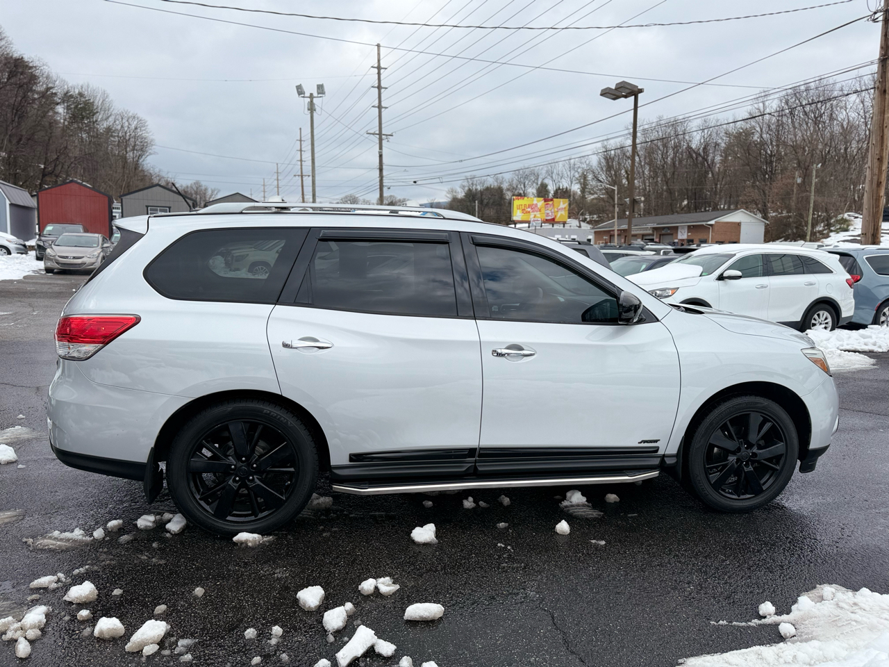 Nissan Pathfinder 4WD 4dr Platinum 2013