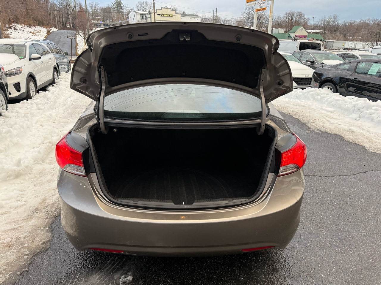 Hyundai Elantra 4dr Sdn Auto Limited (Alabama Plant) 2013