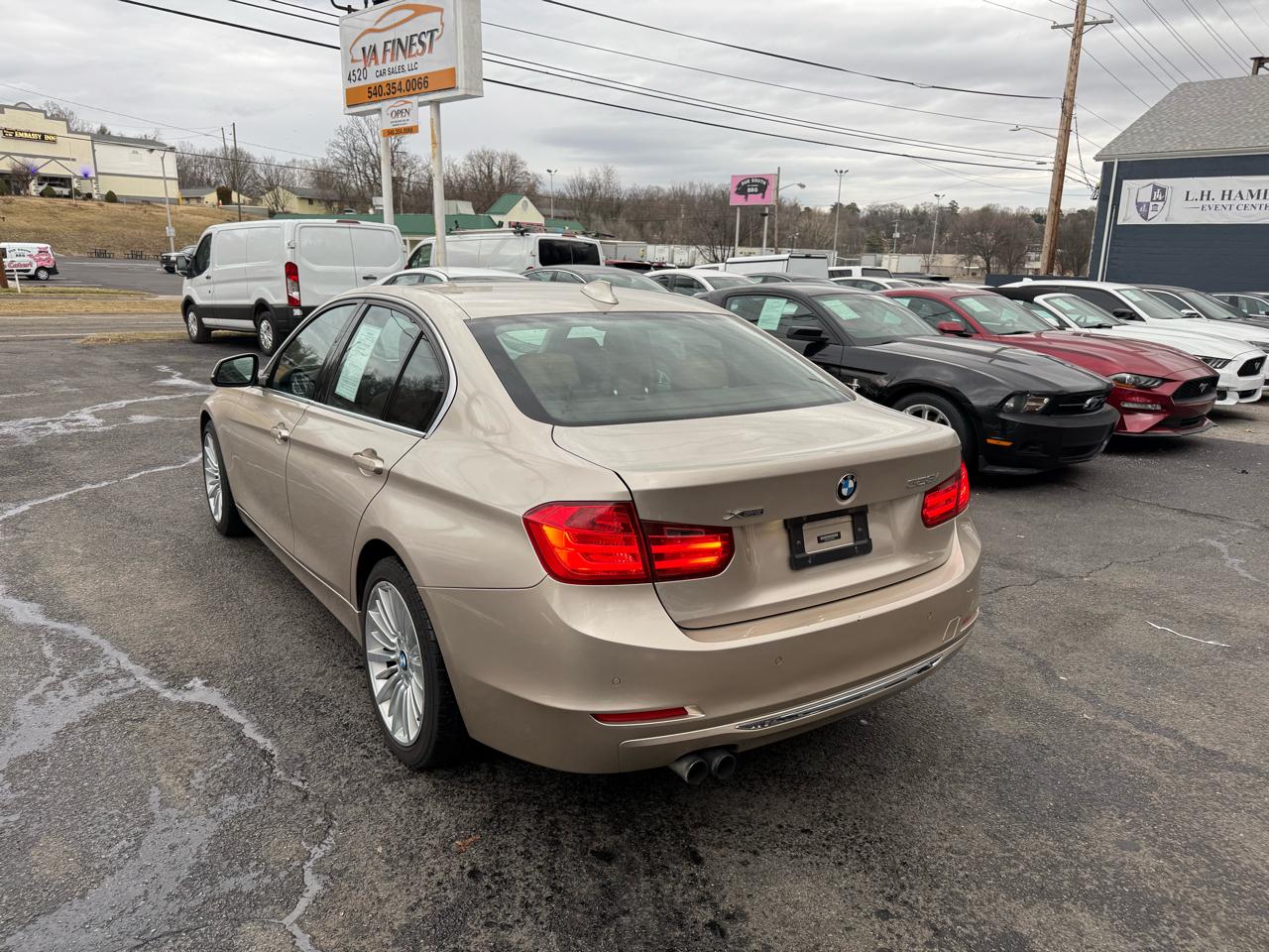 BMW 3 Series 4dr Sdn 328i xDrive AWD SULEV 2013