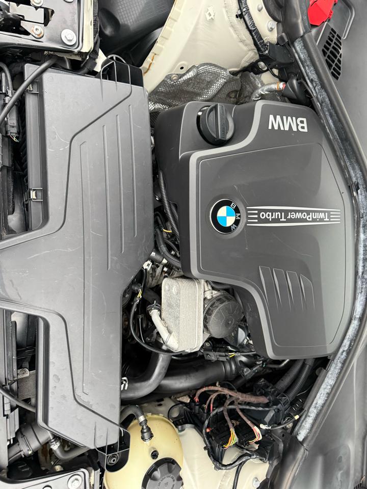 BMW 3 Series 4dr Sdn 328i xDrive AWD SULEV 2013