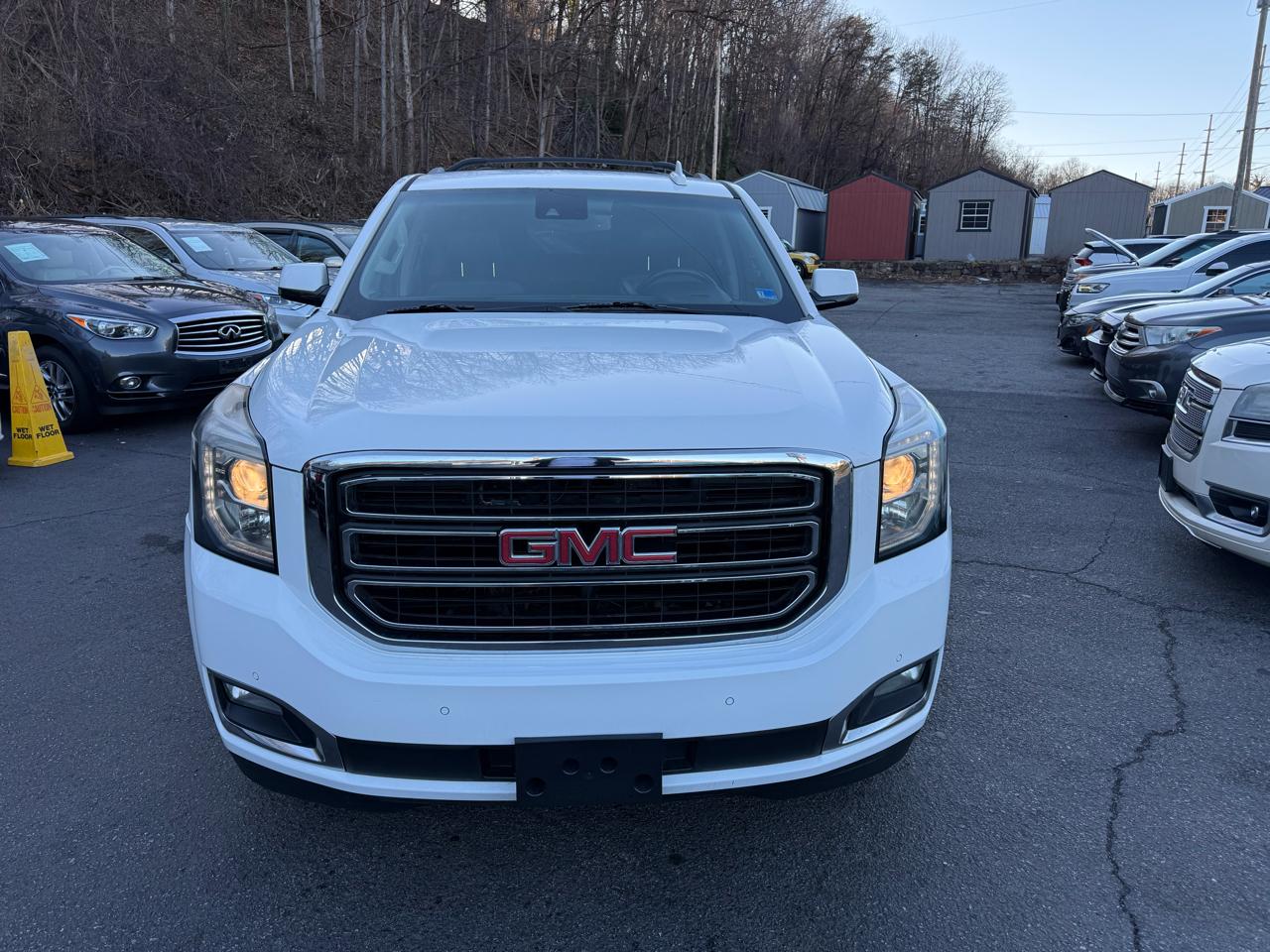 GMC Yukon XL 4WD 4dr SLT 2017