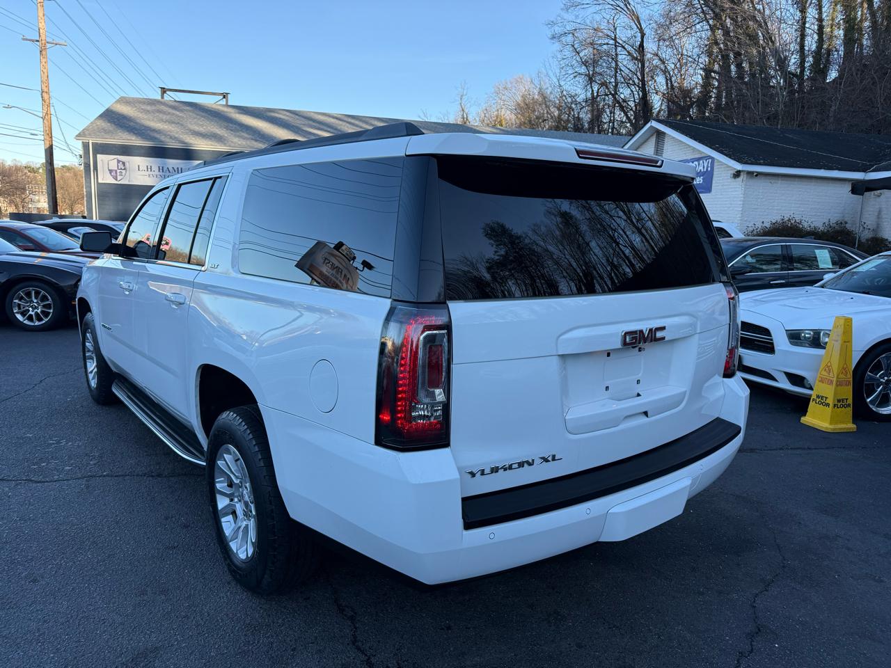 GMC Yukon XL 4WD 4dr SLT 2017