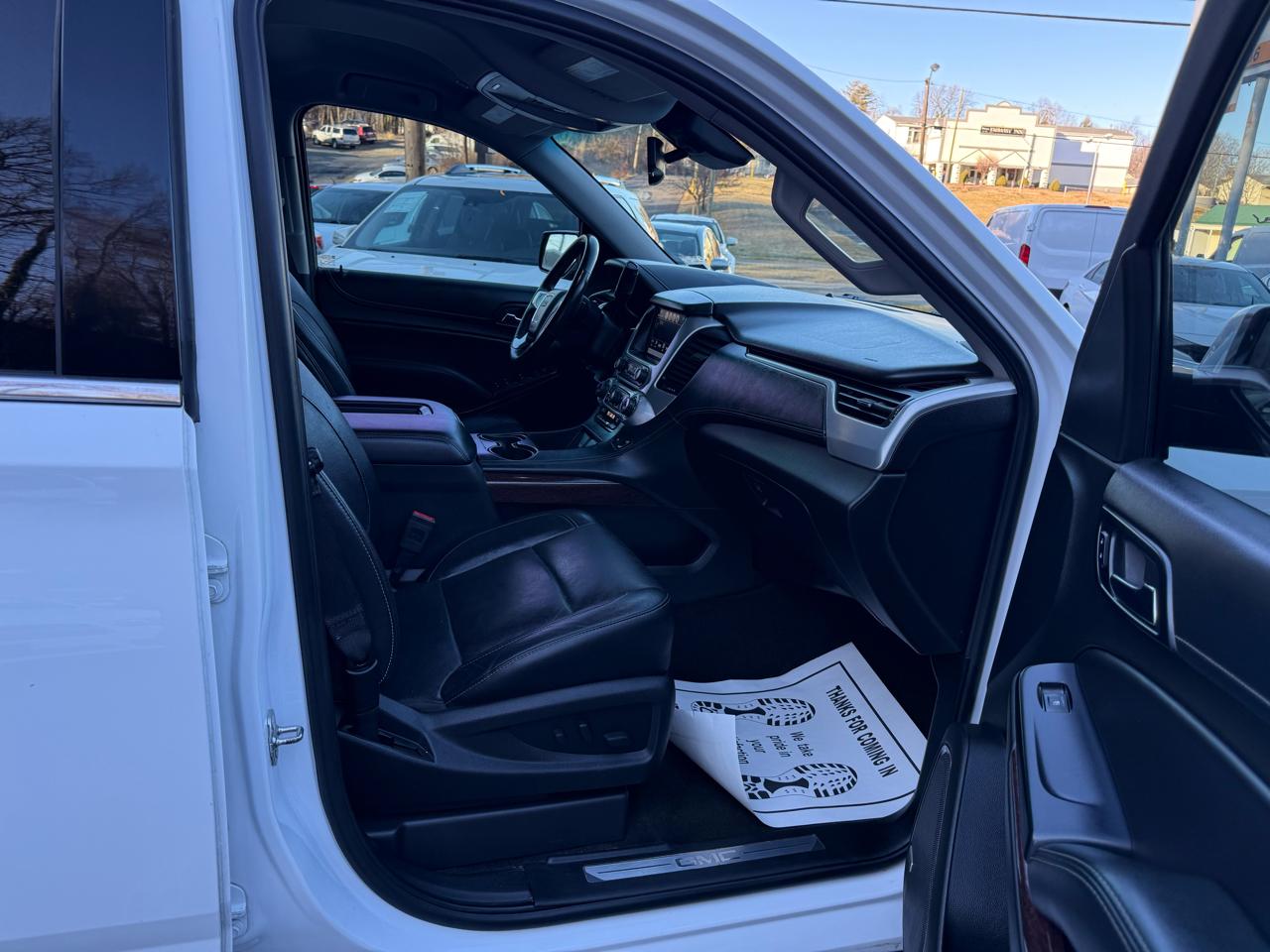 GMC Yukon XL 4WD 4dr SLT 2017