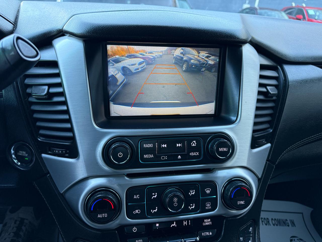 GMC Yukon XL 4WD 4dr SLT 2017