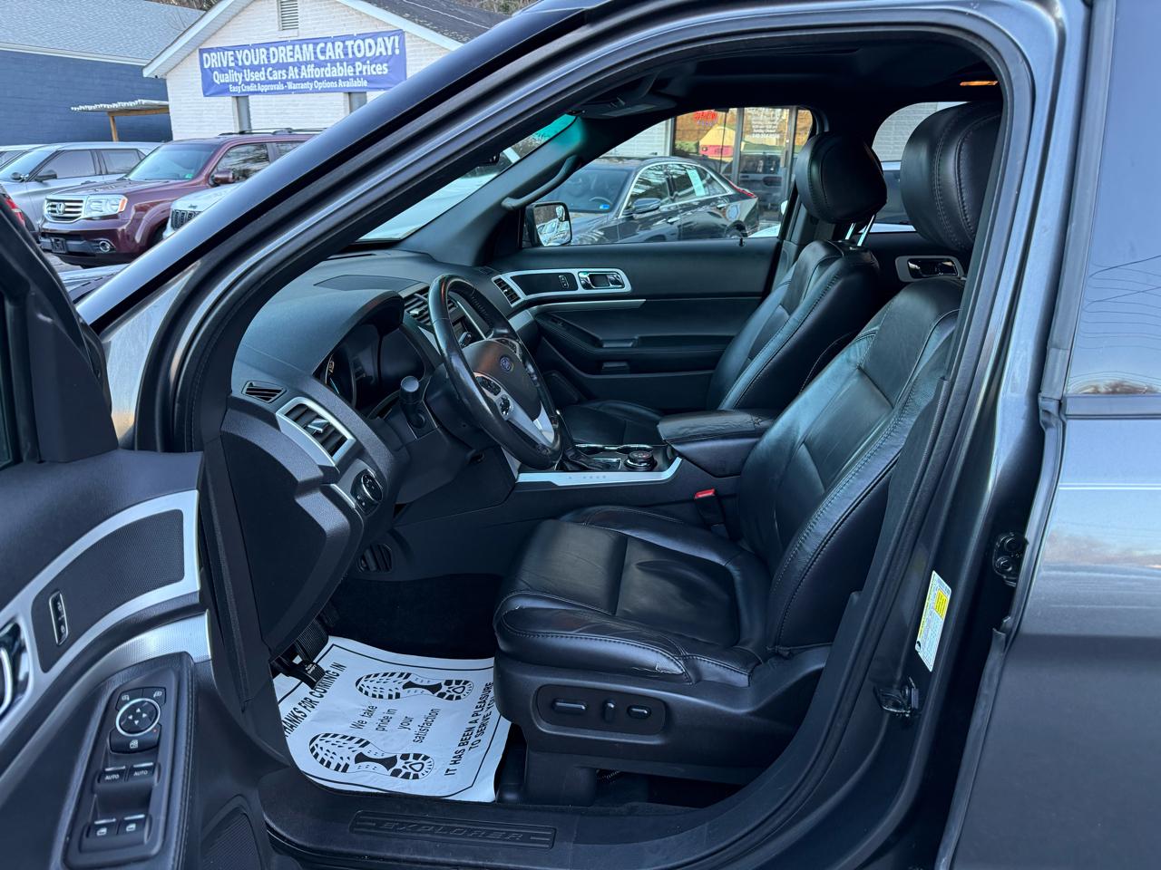 Ford Explorer 4WD 4dr XLT 2015