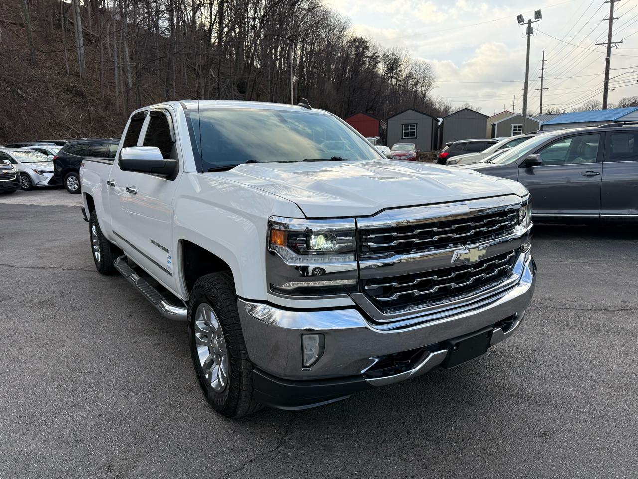 Chevrolet Silverado 1500 4WD Double Cab 143.5" LTZ w/1LZ 2016