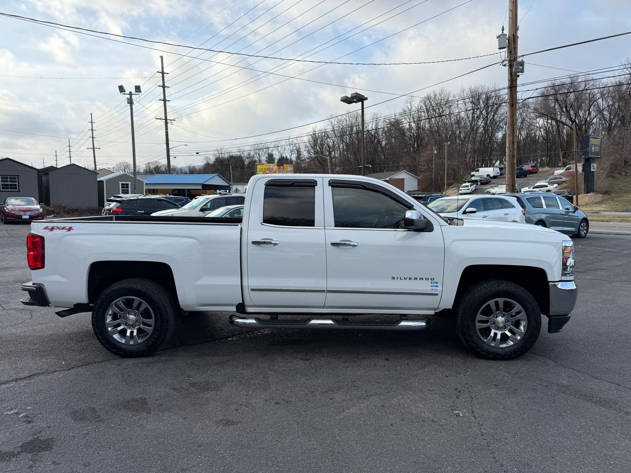 Chevrolet Silverado 1500 4WD Double Cab 143.5" LTZ w/1LZ 2016