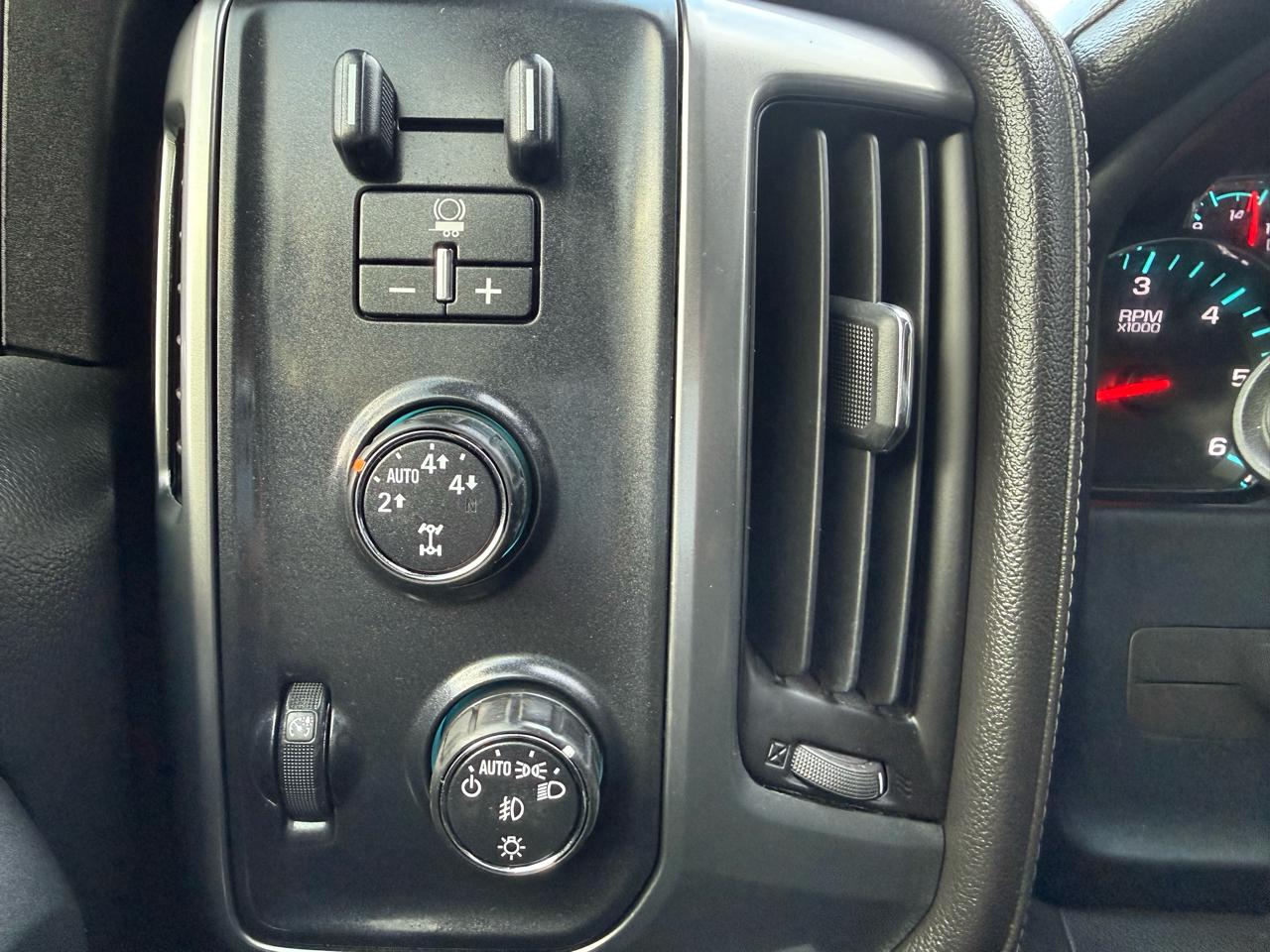 Chevrolet Silverado 1500 4WD Double Cab 143.5" LTZ w/1LZ 2016