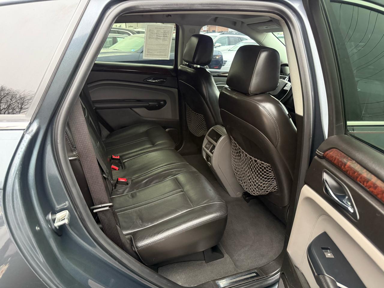 Cadillac SRX AWD 4dr Luxury Collection 2011