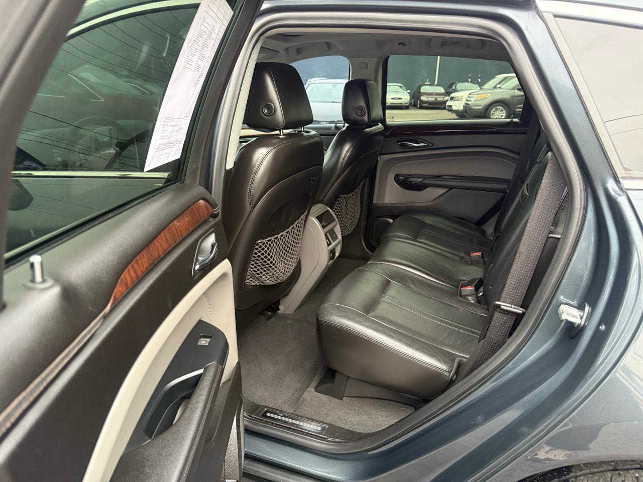 Cadillac SRX AWD 4dr Luxury Collection 2011