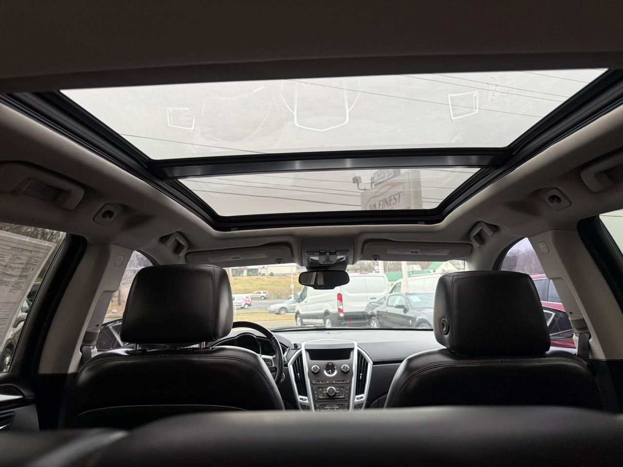 Cadillac SRX AWD 4dr Luxury Collection 2011