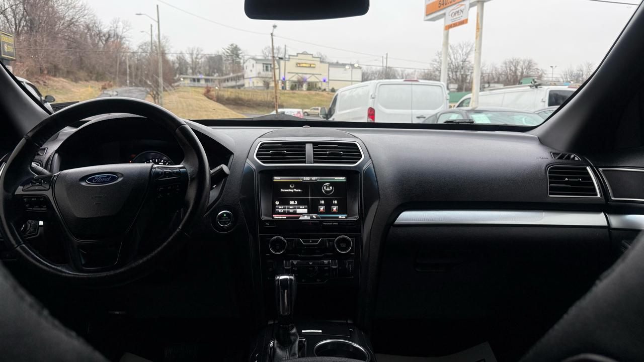 Ford Explorer 4WD 4dr XLT 2016