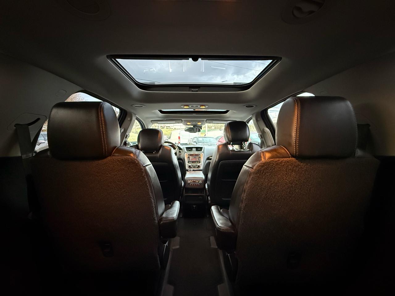 GMC Acadia AWD 4dr SLT w/SLT-1 2016