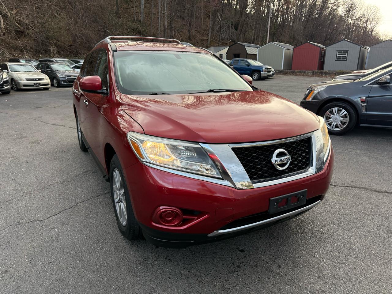 Nissan Pathfinder 4WD 4dr SV 2013