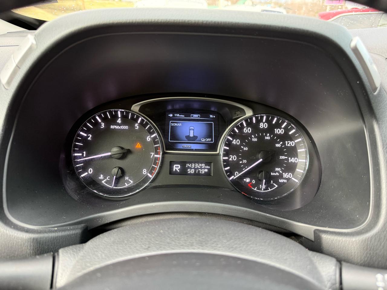 Nissan Pathfinder 4WD 4dr SV 2013