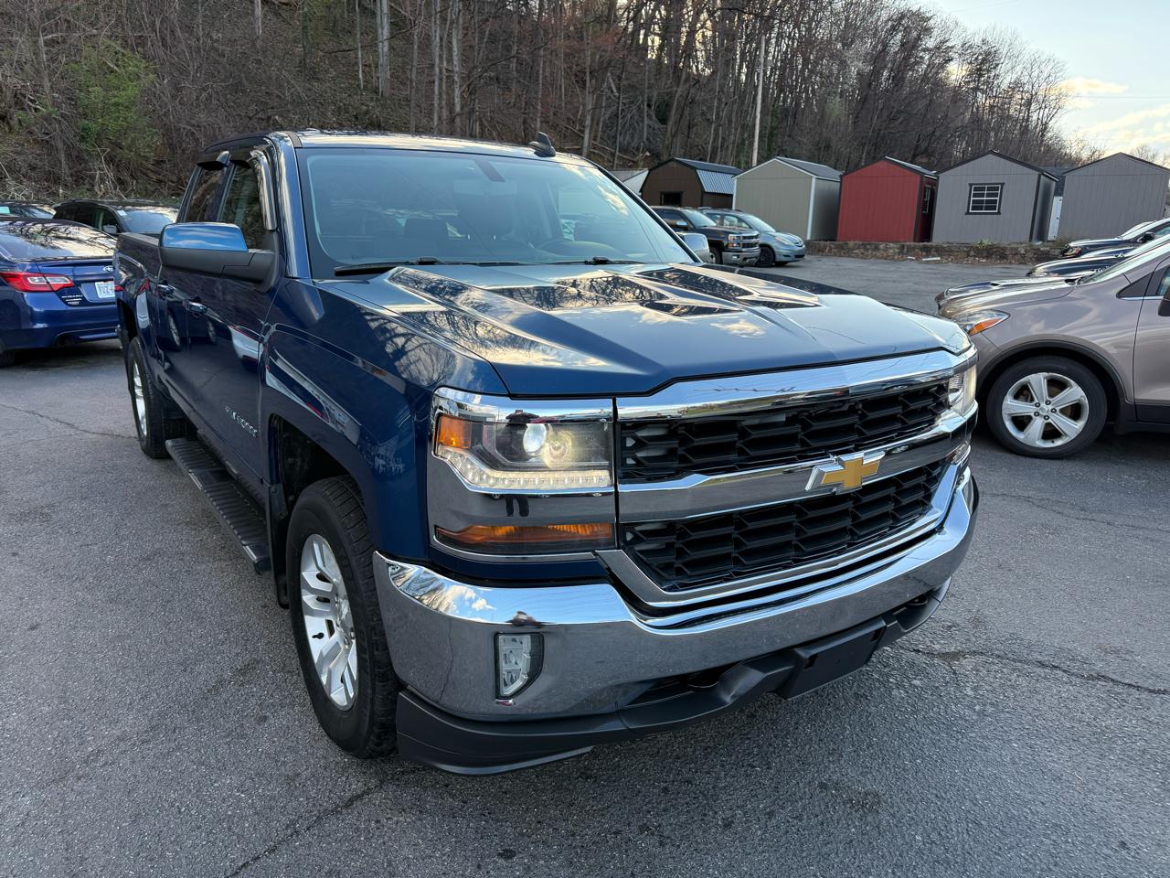 Chevrolet Silverado 1500 4WD Double Cab 143.5" LT w/1LT 2016