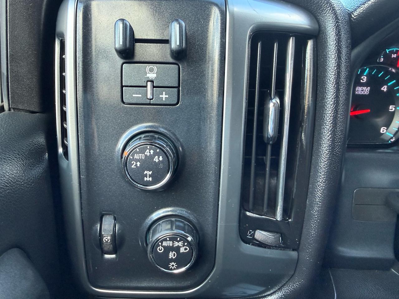 Chevrolet Silverado 1500 4WD Double Cab 143.5" LT w/1LT 2016