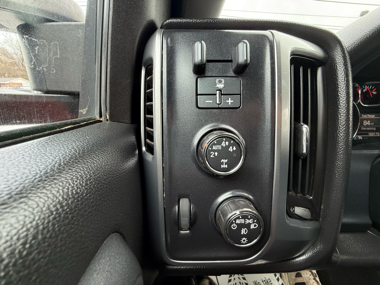 Chevrolet Silverado 1500 4WD Double Cab 143.5" LT w/1LT 2015