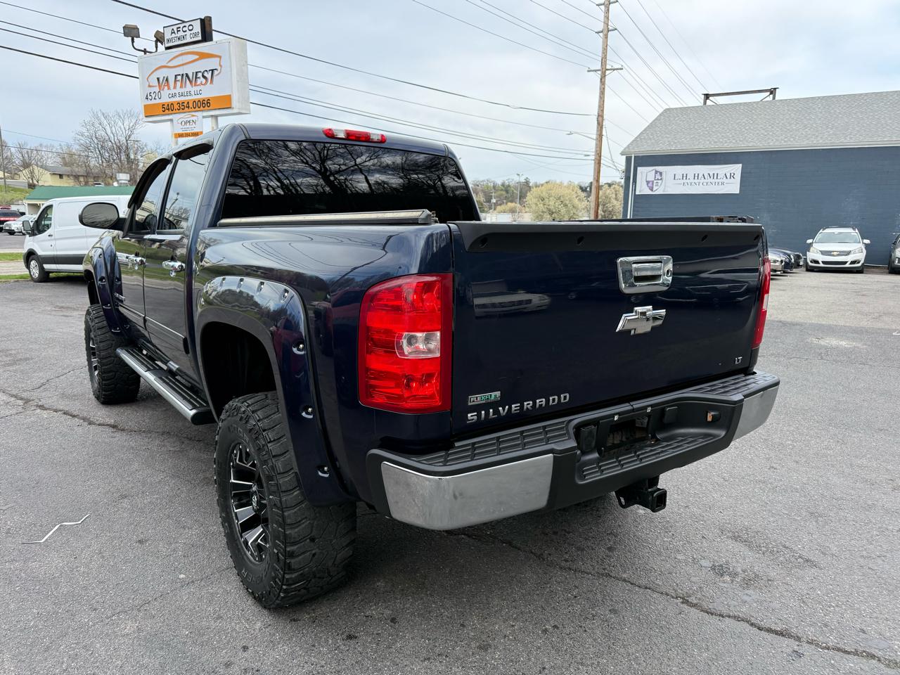 Chevrolet Silverado 1500 4WD Crew Cab 143.5" LT 2011