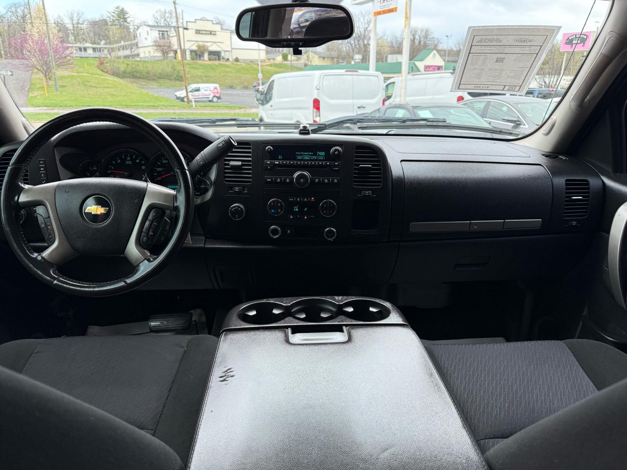 Chevrolet Silverado 1500 4WD Crew Cab 143.5" LT 2011