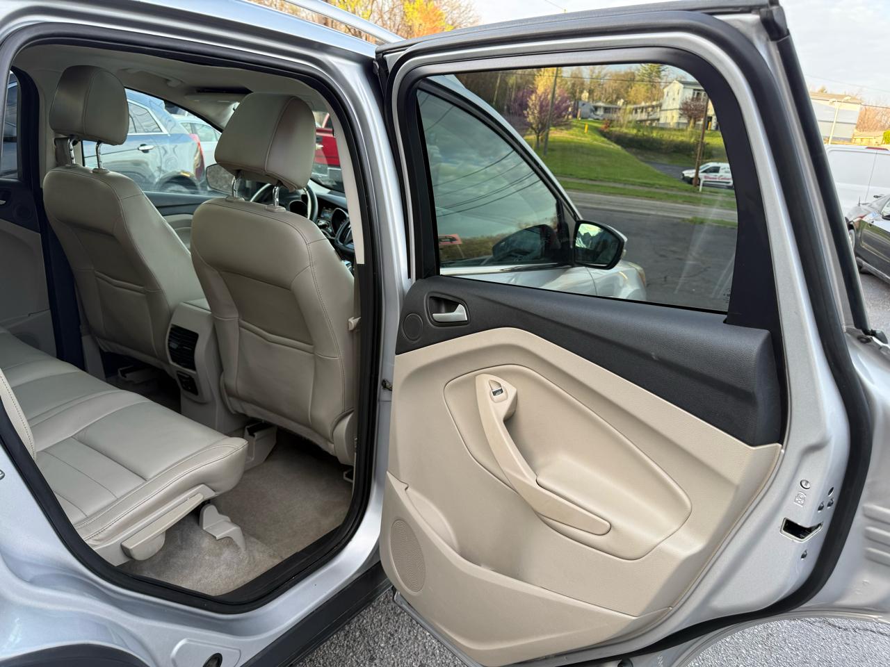 Ford Escape 4WD 4dr Titanium 2016