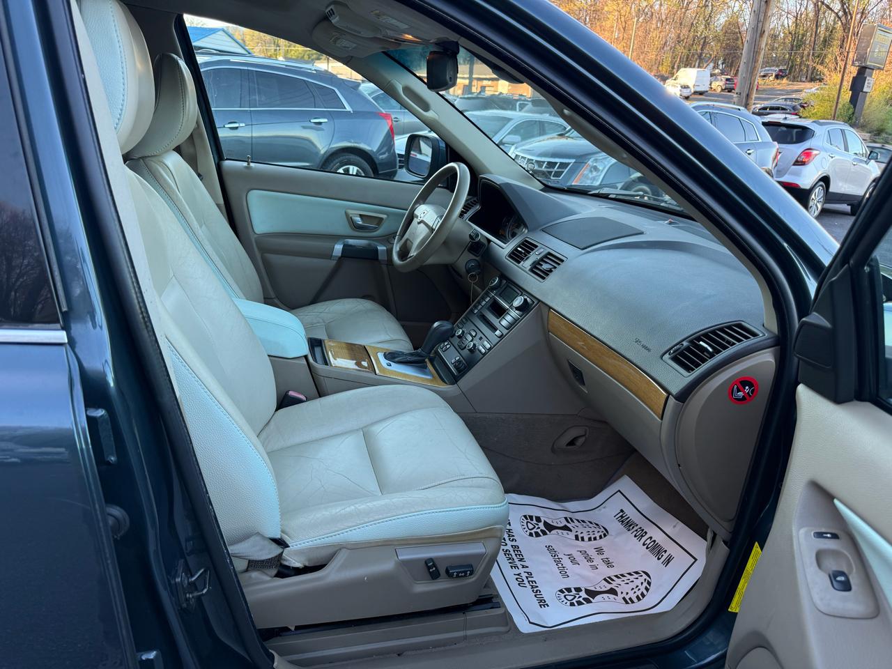 Volvo XC90 AWD 4dr I6 w/Snrf/3rd Row 2007