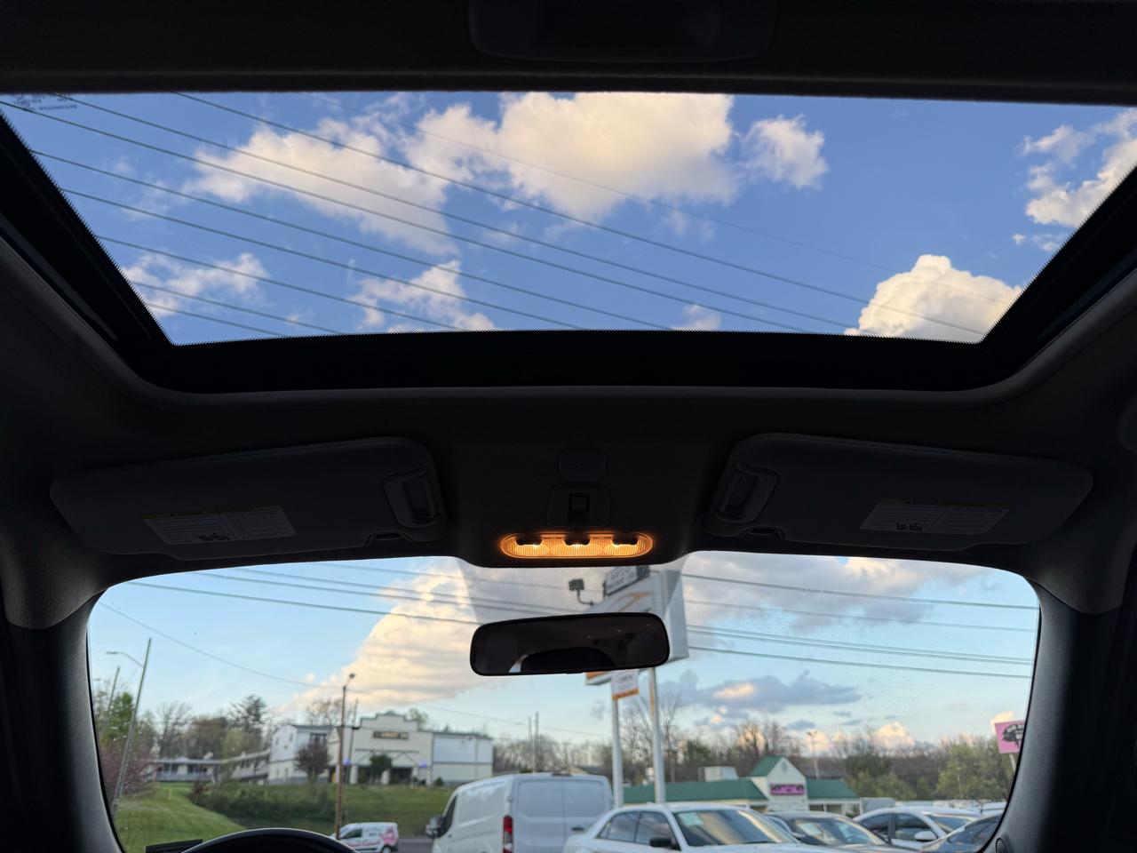 Nissan Juke 5dr Wgn CVT SL AWD 2015