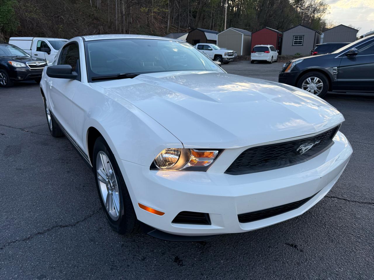 Ford Mustang 2dr Cpe V6 2010