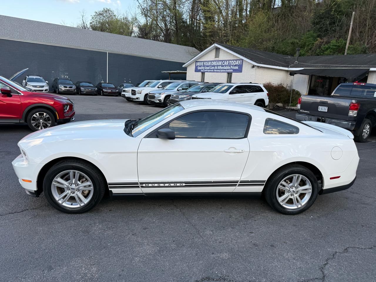 Ford Mustang 2dr Cpe V6 2010