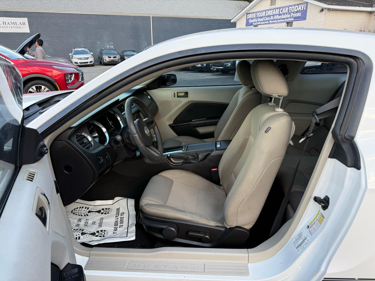 Ford Mustang 2dr Cpe V6 2010