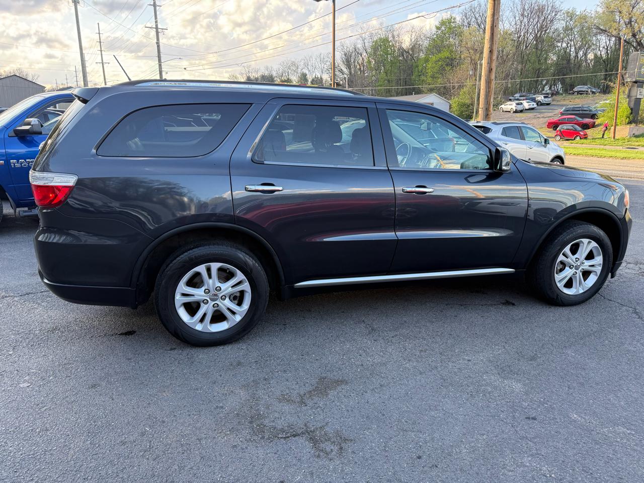 Dodge Durango 2WD 4dr Crew 2013