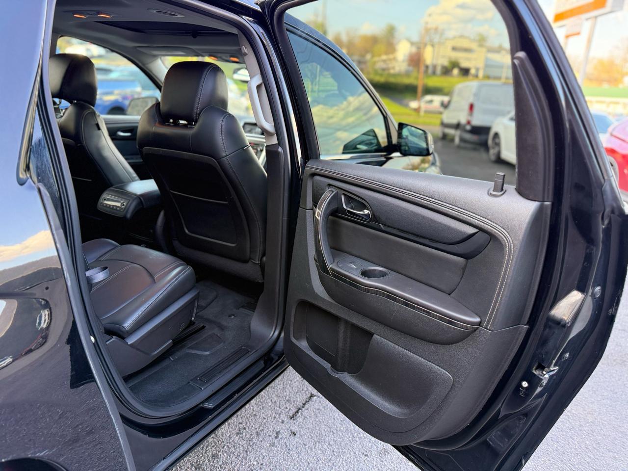 GMC Acadia AWD 4dr SLT w/SLT-1 2016